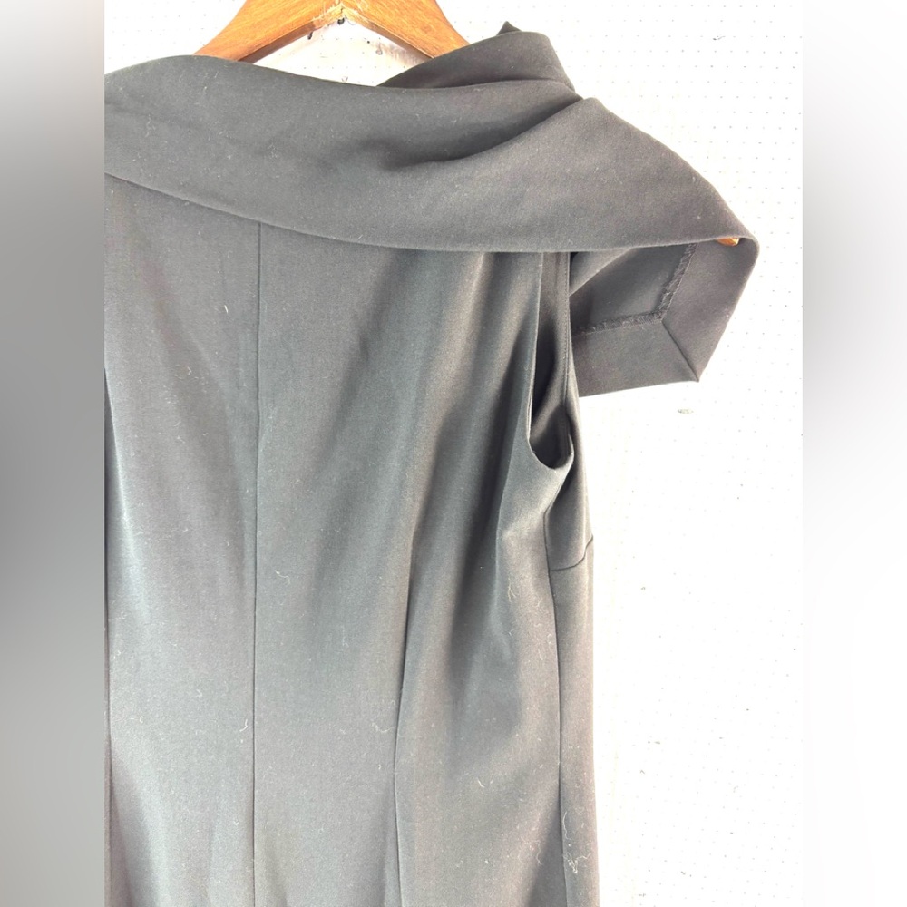 Ellen Tracy 8 Sleeveless Classic Black Dress w Asymmetrical Neckline - Funeral - Picture 4 of 10